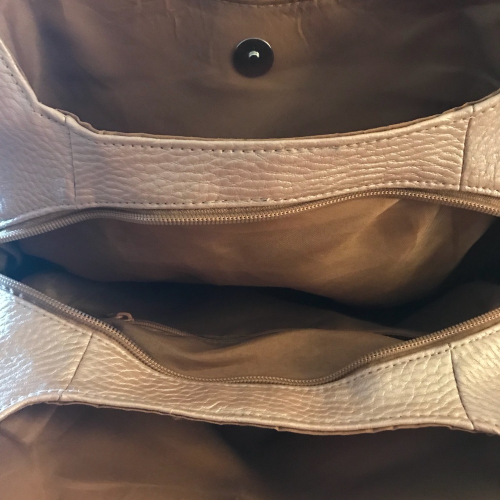 👜Purse👜 - Picture 3 of 3
